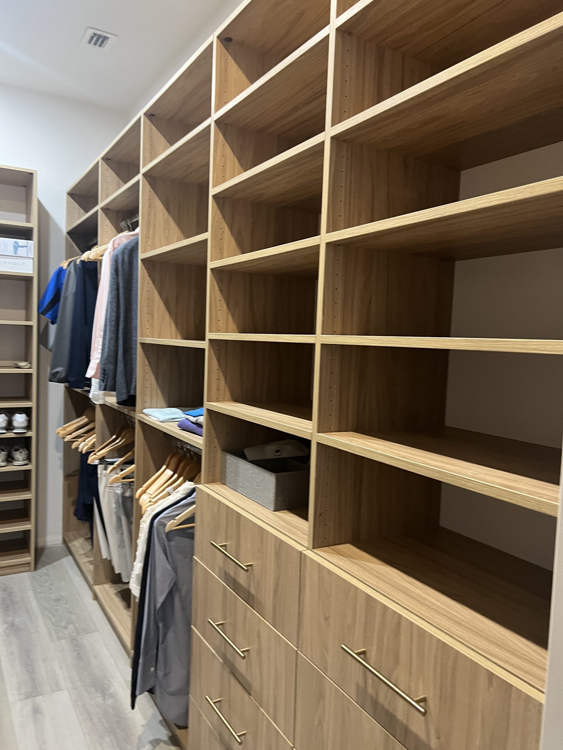 His Walk in Closet Design 3D Render photorealistic